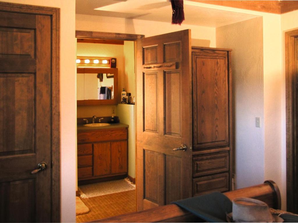 Sundance Bear Lodge Mancos Ruang foto